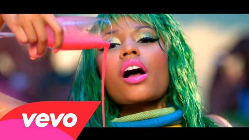 Nicki Minaj - Super Bass Nicki Minaj - Super Bass
