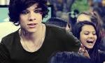 Who thinks Harry Styles is hot emo?