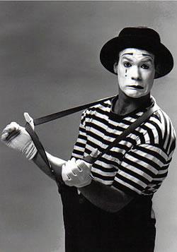 If a mime is arrested, do they tell him he has a right to talk? If a mime is arrested, do they tell him he has a right to talk?