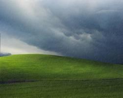 why does the sky change colour when it rains?