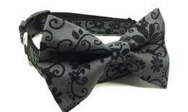 What kind of dog would suit this Bow Tie Collar?