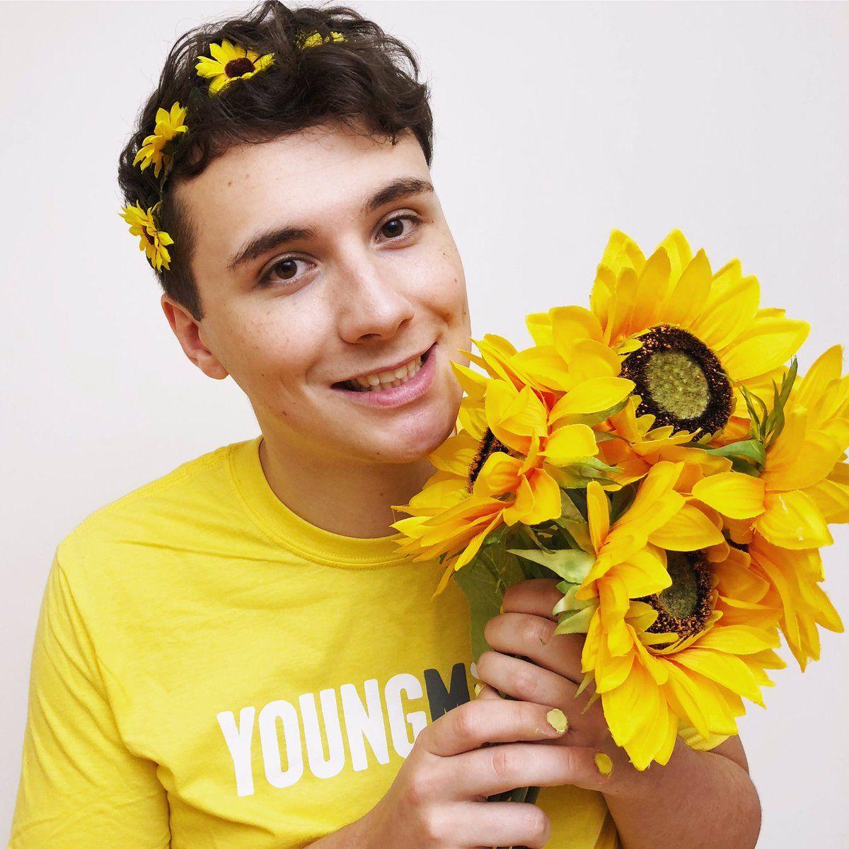 damagedhowell damagedhowell