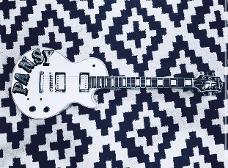god I want to FVCK THIS GUITAR its so SEXY
