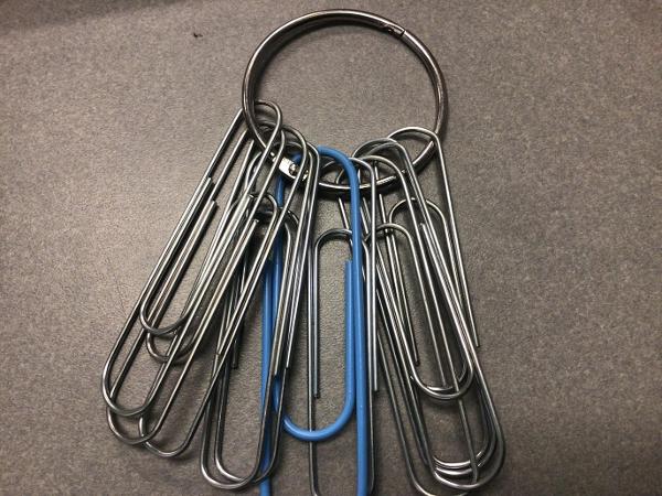 heheheheheheh big paper clips