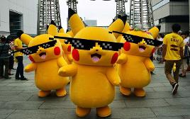Ok?? WHY THEY PUT PIKACHU WALKING MLG?! IS SO FUNNY!!!! XD