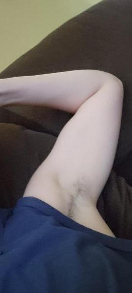 Arm muscles (to prove the gay bitch wrong)