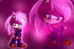 Sonia the hedgehog was the first female carácter of sonic i met,wat bout u?